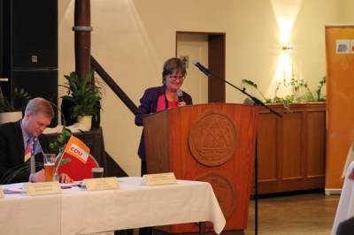 Vorstellung des Wahlprogramms durch Kreisvorsitzende Christel Bartelmei